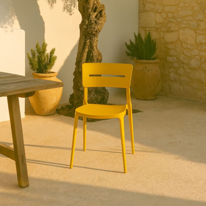 SET 4 SEDIA BELLA IN POLIPROPILENE SENAPE