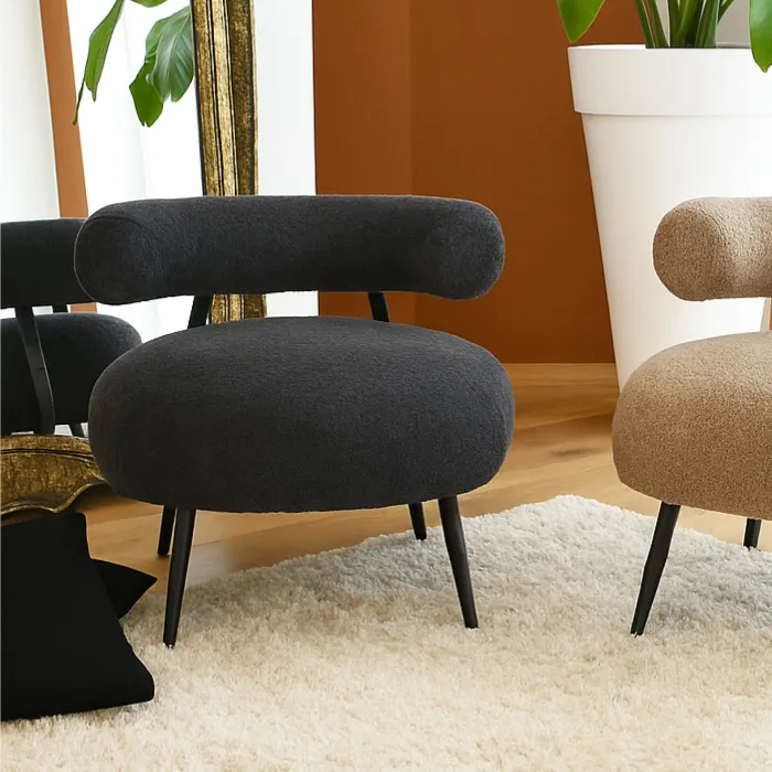Poltrona TEDDY in Tessuto Bouclé Grigio con Struttura in Metallo e Design Moderno, 85 × 83 × 71,5 cm