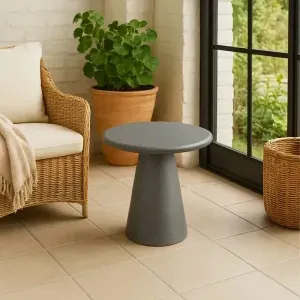 Tavolino GREY STONE in Vetroresina Effetto Pietra Color Cenere, Piano Ovale, 36 × 47 × 40 cm