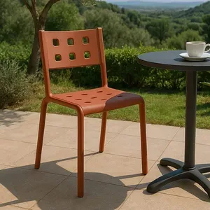 Set 4 Sedie OLIVIA in Polipropilene Terracotta, Impilabili con Schienale Curvo, 45 × 55 × 79 cm