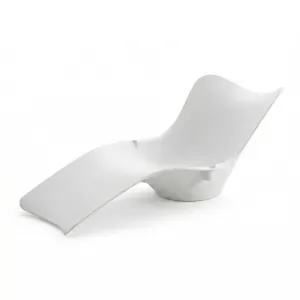 Lettino Oriente Bianco in Plastica, Design Ergonomico con Seduta Ondulata e Schienale Integrato