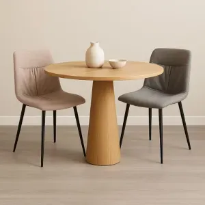 Set 4 Sedie Nuvola in Tessuto Tortora con Seduta Imbottita, Schienale Plissettato e Gambe in Metallo Nero, 56 x 44 x 86,5 cm