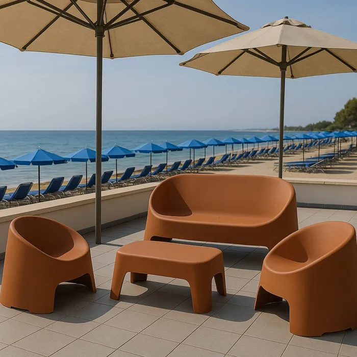 Set Salotto Corfù da Giardino in Polipropilene Terracotta con Divano, 2 Poltrone e Tavolino